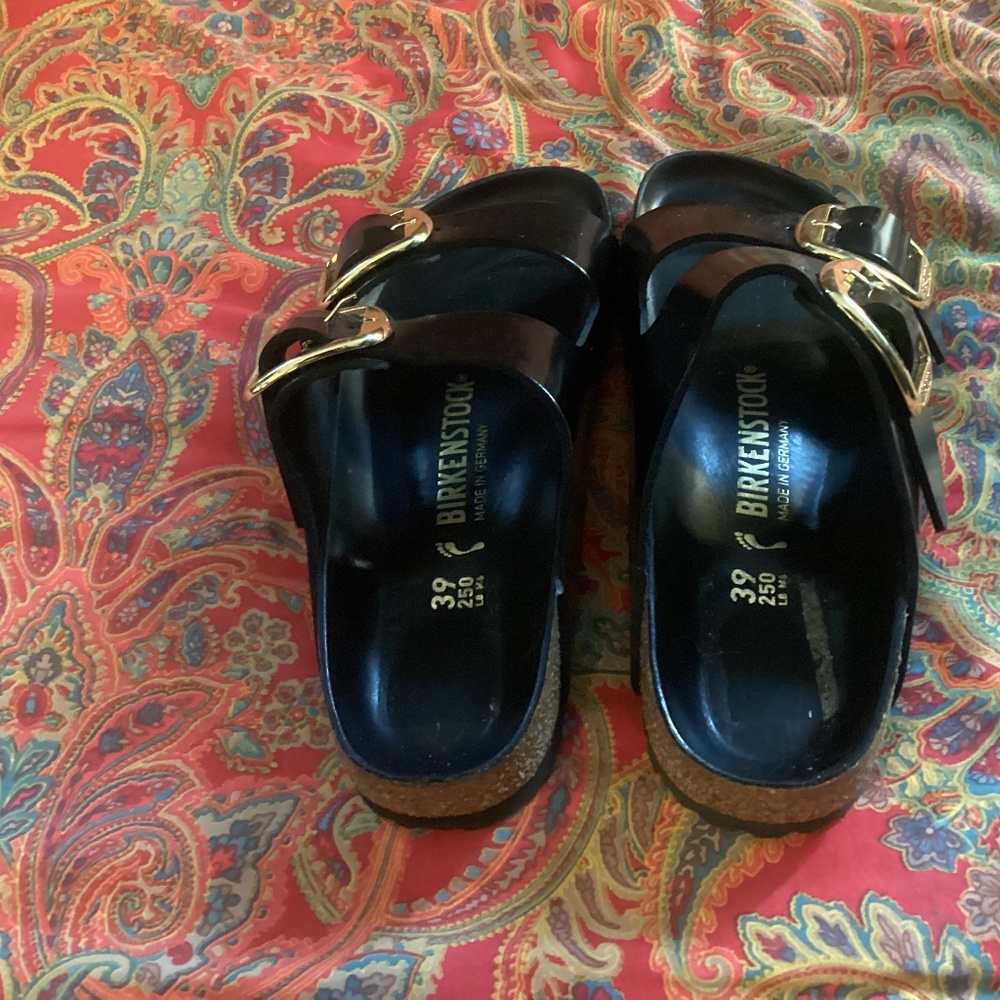 Birkenstock med. In black